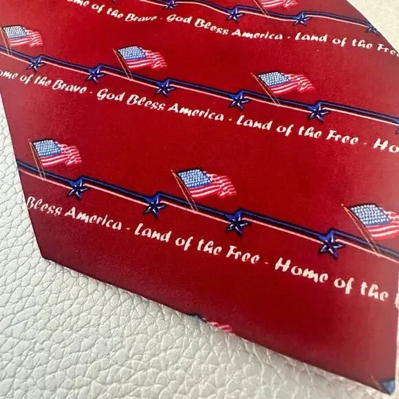 American flag tie God bless America, land of the free NWOT